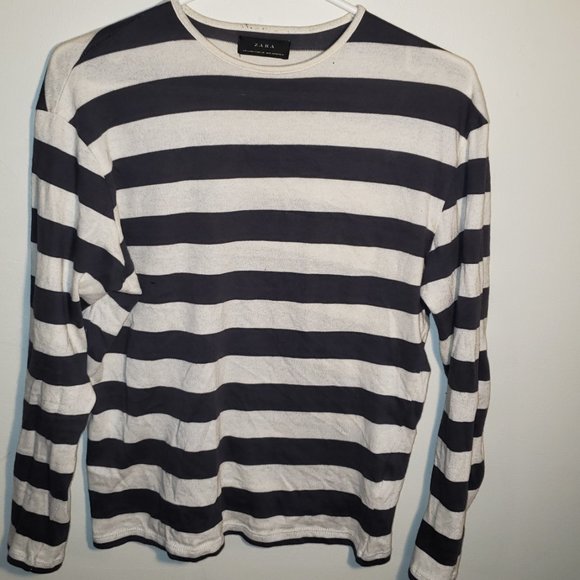 Stylish Men's Tops - Quick Sale - Vancouver - $15 - Picture 2 of 4